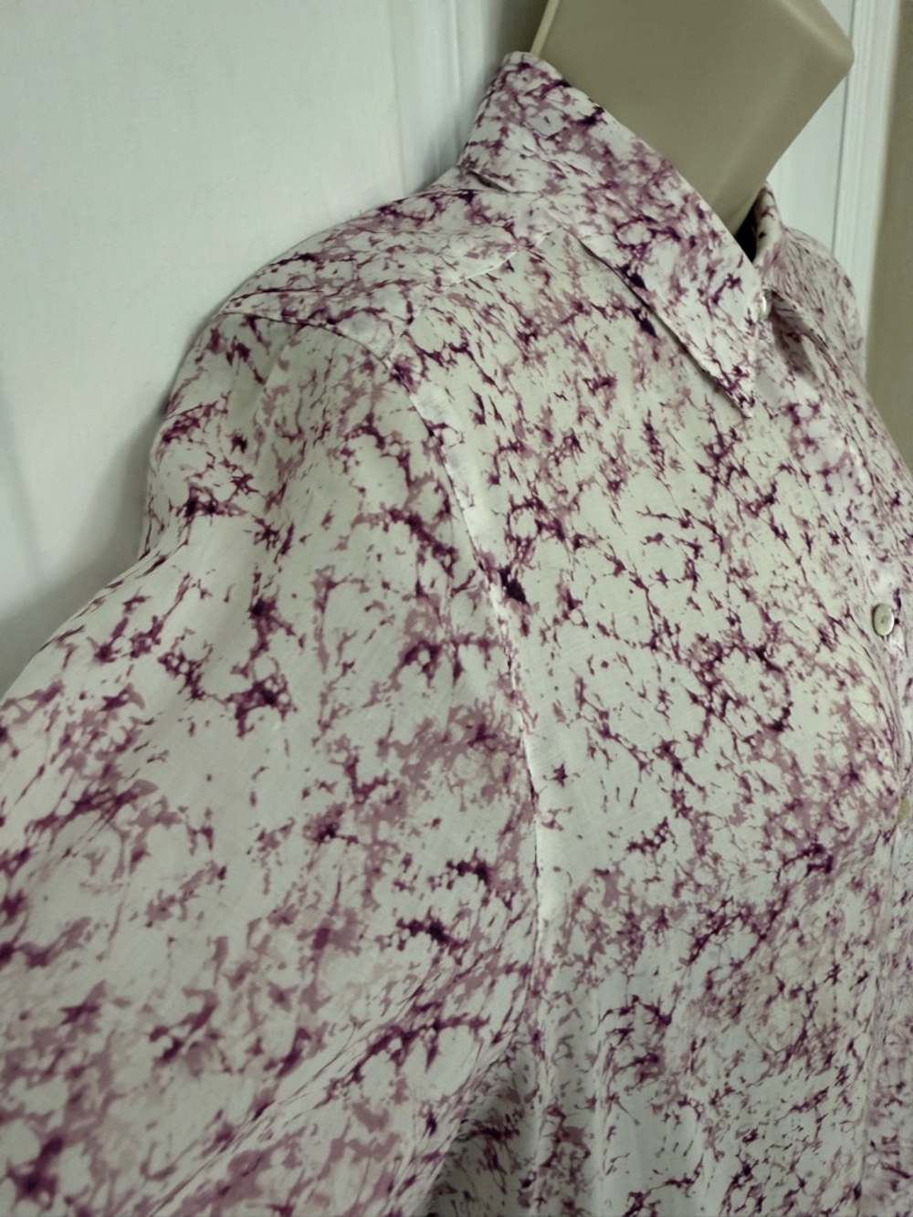 Foxcroft Lyocell Button Front Blouse Pink Marble Print Size 8 - Picture 6 of 14